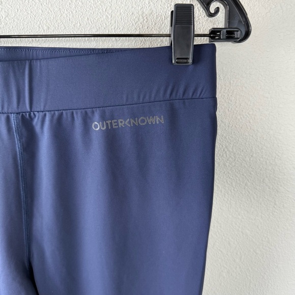 NWOT Outerknown OK Active Navy ECONYL® Nylon 7/8 Legging Outdoor Women’s Large - Picture 3 of 9